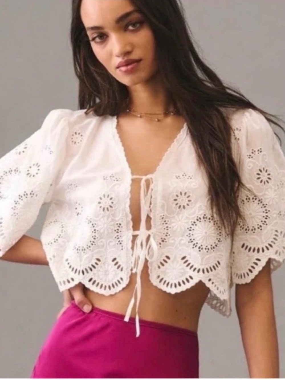 Great condition Anthropologie White Cropped Eyelet Tie-Front Top